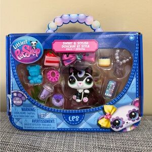 Littlest Pet Shop Sweet & Stylish Playset - NEW